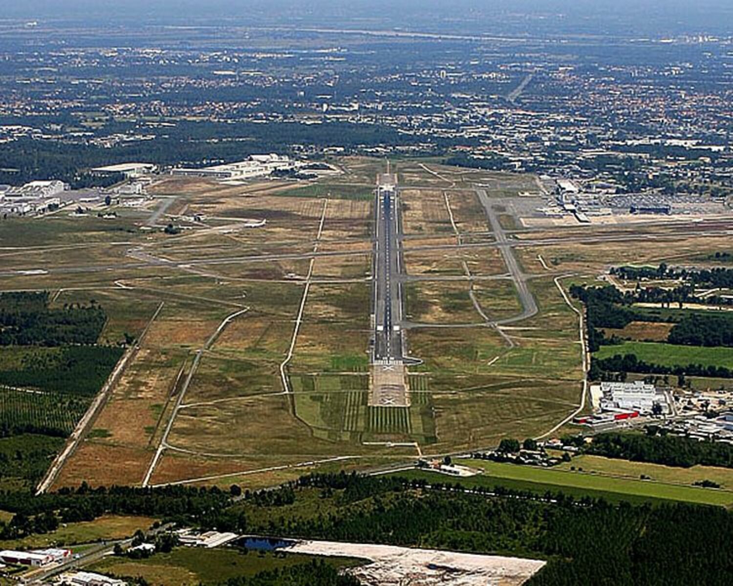 Inventaire des zones humides sur l'aéroport de Bordeaux-Mérignac par Solenvie